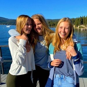 Meet your Posher, Brooke